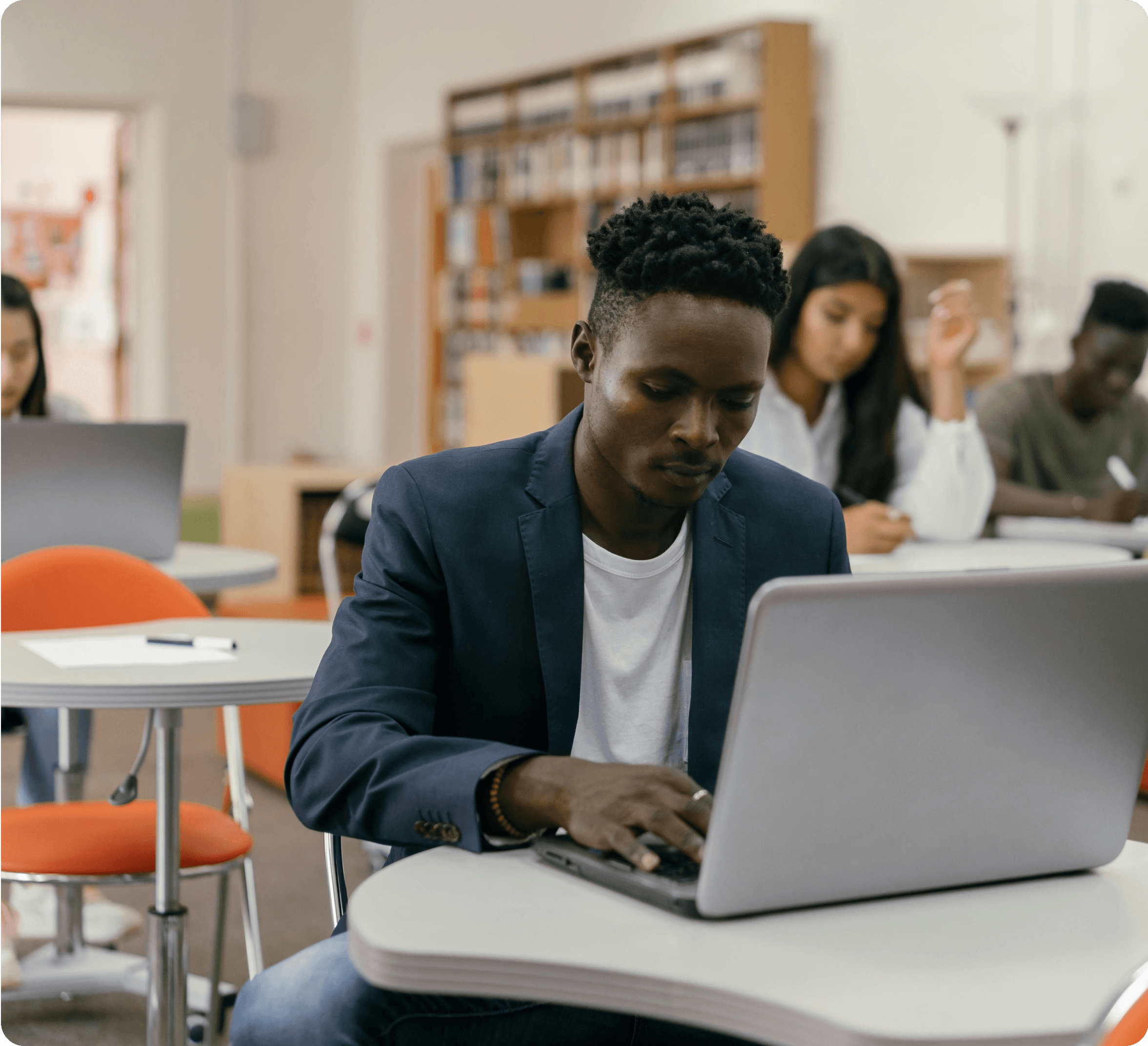 Student receiving study abroad guidance